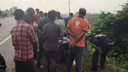 मैनपुरी में दर्दनाक हादसा: स्कूटी से जा रहे पिता-पुत्र को टैंकर ने रौंदा, दोनों की मौत; परिजनों में मचा कोहराम Father and Son Killed in Gas Tanker Collision in Bhogaon Scooter Hit from Behind