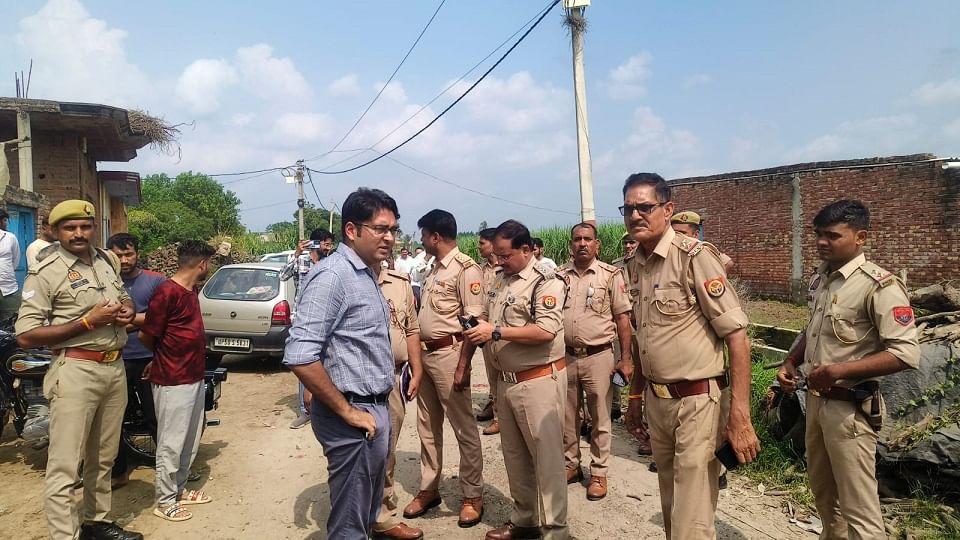 Meerut: Bulldozer ran on the building of Salawa incident accused, eight have gone to jail