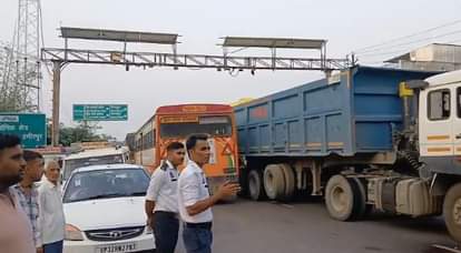 Kanpur: जाम प्रभावित इलाकों में वनवे व्यवस्था लागू करने की तैयारी, दिवाली-छठ पूजा के बाद लागू हो सकती व्यवस्था Kanpur One way system is implemented in traffic affected areas may be implemented after Diwali and Chhath Puja