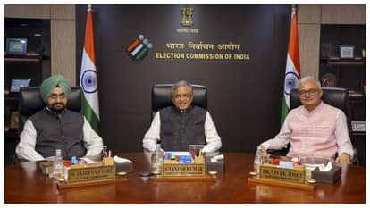 SIR: एसआईआर की घोषणा पर विवाद, राजनीतिक पार्टियों की आपत्ति पर भाजपा बोली- ये देशहित की हर बात के विरोधी Election commission phase 2 sir in twelve states political parties raise question on ec credibility