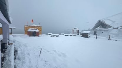 Hemkund Sahib: आज बंद होंगे हेमकुंड साहिब और लोकपाल लक्ष्मण मंदिर के कपाट, पूरा क्षेत्र बर्फ से ढका Hemkund Sahib and Lokpal Laxman Temple Doors closed for winter 2025 today