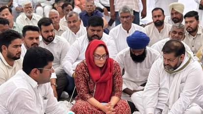 ADGP की पत्नी अमनीत पर FIR: एएसआई संदीप आत्महत्या मामले में केस दर्ज, एफआईआर में विधायक का नाम भी FIR registered against ADGP Puran Kumar wife IAS Amneet P Kumar on ASI Sandeep suicide case in Rohtak