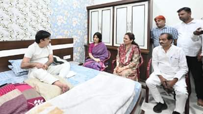 UP: 'महिलाओं पर बढ़ रहे हैं अपराध, सरकार हर मुद्दे पर फेल', मैनपुरी में सांसद डिंपल यादव ने साधा निशाना MP Dimple Yadav targeted government on issue of women s safety in Mainpuri