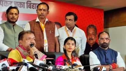 BJP Candidate List : मैथिली ठाकुर और आनंद मिश्रा को मिल गया टिकट; भाजपा की दूसरी सूची में 12 नाम Maithili thakur ips anand mishra in bjp candidate list today 12 candidate list bihar election 2025
