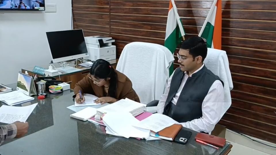 Saharanpur Girls Take Charge of District Administration Under Mission Shakti, Resolve Public Issues