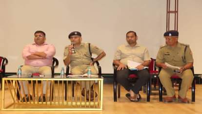 Aligarh: राज्यपाल आज अलीगढ़ में, बदली रहेगी यातायात व्यवस्था,चप्पे-चप्पे पर तैनात होंगे पुलिस कर्मी Governor Anandiben Patel in Aligarh today