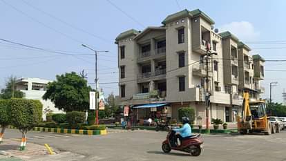 Real Estate: दिवाली पर 500 परिवारों को मिलेगा आशियाना, नए घरों में करेंगे प्रवेश, 300 करोड़ का होगा कारोबार Aligarh real estate business this Diwali