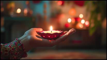 Diwali: इस वर्ष पांच नहीं, छह दिन तक मनाया जाएगा दीपोत्सव, यहां देखें - कब से कब तक है शुभ मुहूर्त This year, Deepotsav will be celebrated for six days, not five. See here - when is the auspicious time?