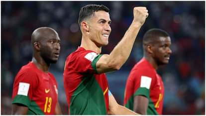FIFA World Cup: क्रिस्टियानो रोनाल्डो ने बनाया क्वालिफायर्स का नया रिकॉर्ड, हंगरी ने पुर्तगाल का इंतजार बढ़ाया Cristiano Ronaldo Sets New Goalscoring Record as Hungary Denies Portugal Early World Cup Berth