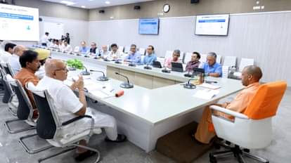 सीएम योगी का निर्देश: अब एक ही प्लेटफॉर्म पर बीज, सिंचाई और मौसम की मिलेगी जानकारी; रियल टाइम पर होगा अपडेट CM Yogi directs: Seed, irrigation, and weather information will now be available on a single platform; updates