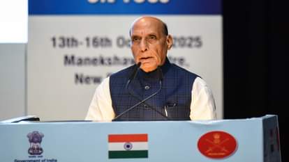 Operation Sindoor: 'ऑपरेशन सिंदूर आत्मनिर्भरता का बेहतरीन सबूत', पुणे में बोले राजनाथ सिंह, कांग्रेस को घेरा Defence Minister Rajnath Singh said Operation Sindoor in itself isliving proof of our self-reliance