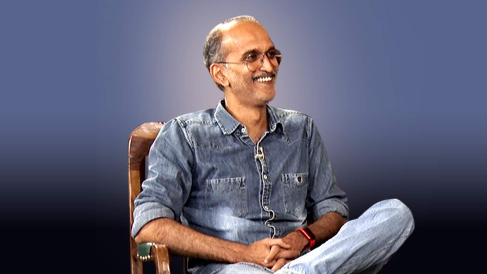 बॉलीवुड में 8 घंटे की शिफ्ट पर शुरू हुई बहस, अब तक इन एक्टर्स-डायरेक्टर्स ने दिए बयान Bollywood Controversies Actors Directors Statement on 8 Hours Shift Deepika Padukone Rani Mukerji