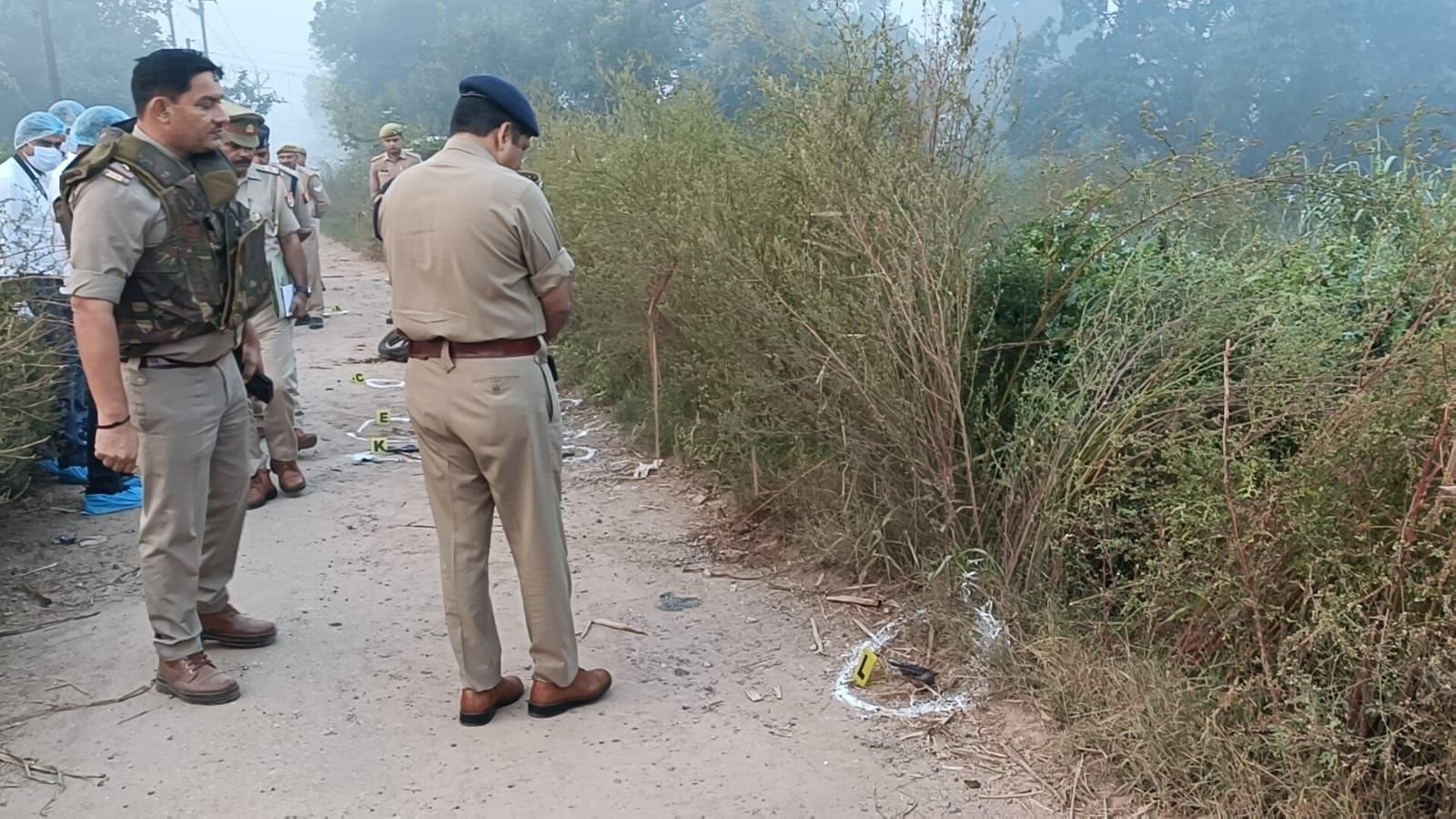 UP Encounter: शामली में मुठभेड़ में एक लाख का इनामी नफीस ढेर, दर्ज थे 34 केस; भाभीसा के जंगल में हुआ एनकाउंटर Nafees carrying a reward of Rs 1 lakh killed in an encounter in Shamli