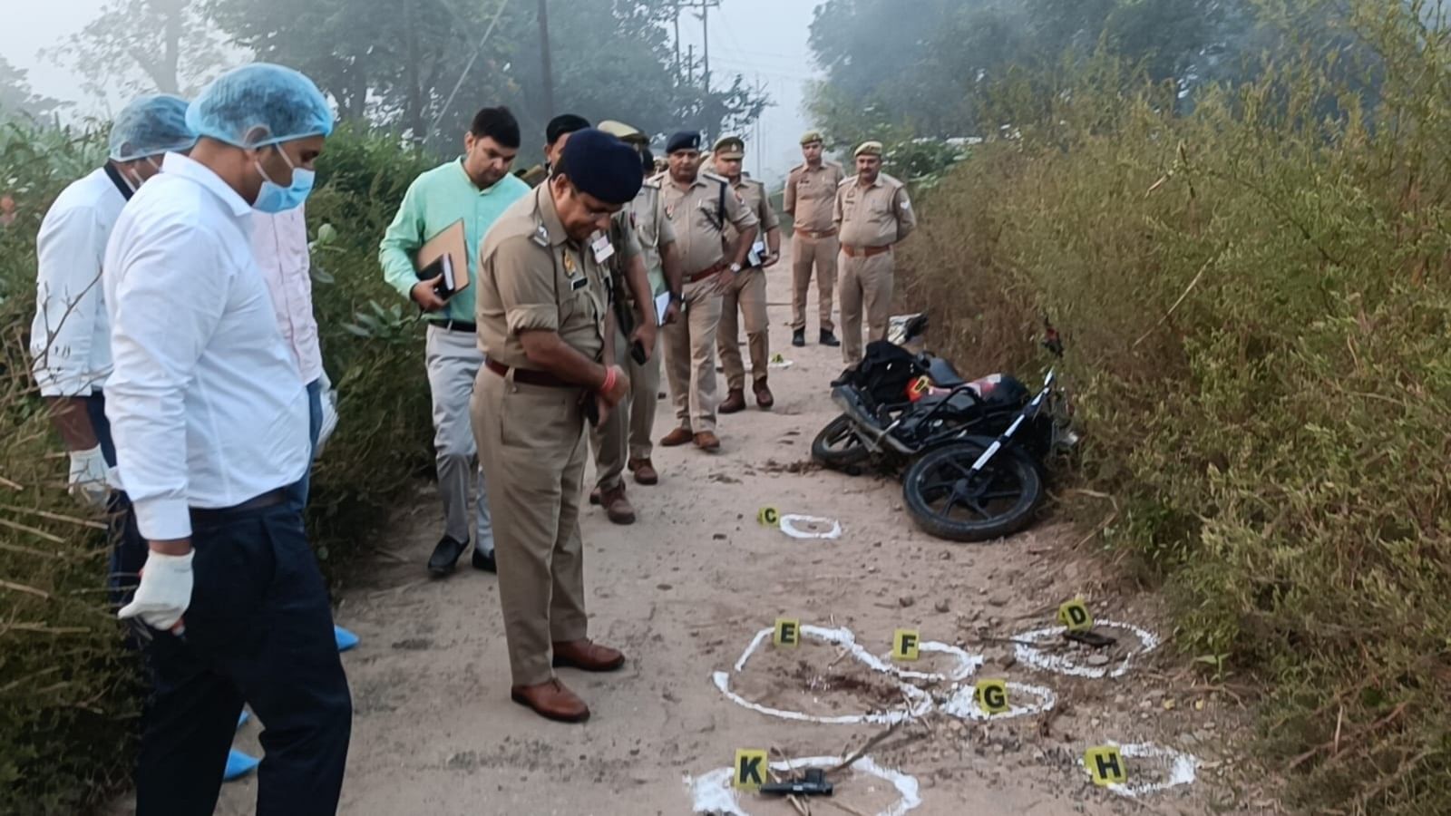 UP Encounter: शामली में मुठभेड़ में एक लाख का इनामी नफीस ढेर, दर्ज थे 34 केस; भाभीसा के जंगल में हुआ एनकाउंटर Nafees carrying a reward of Rs 1 lakh killed in an encounter in Shamli