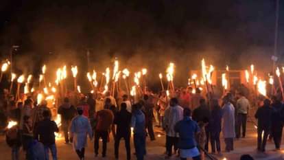 जौनसार बावर की दिवाली: 260 गांवों में पुरानी दीपावली मनाने की परंपरा, पर यहां हैं रिवाज, जानिए क्या खास Unique Diwali in Jaunsar Bawar Uttarakhand a new Diwali will be celebrated in 100 villages across nine regions
