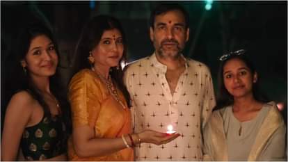 'गांव की दिवाली और लड्डू..', पंकज त्रिपाठी को याद आए बचपन के दिन; बोले- पार्टी छोड़ परिवार संग मनाएं त्योहार Pankaj Tripathi Exclusive Interview Actor shares his golden memories of childhood related to Diwali festival
