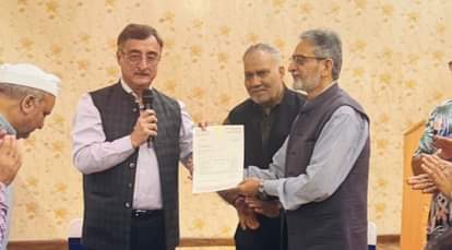 Kashmiri Pandits: विवेक तन्खा ने दिवाली पर कश्मीरी पंडितों के समुदाय को दिया खास तोहफा, संगठन ने जताया आभार Congress MP Vivek Tankha gave a special gift to the Kashmiri Pandit community on Diwali