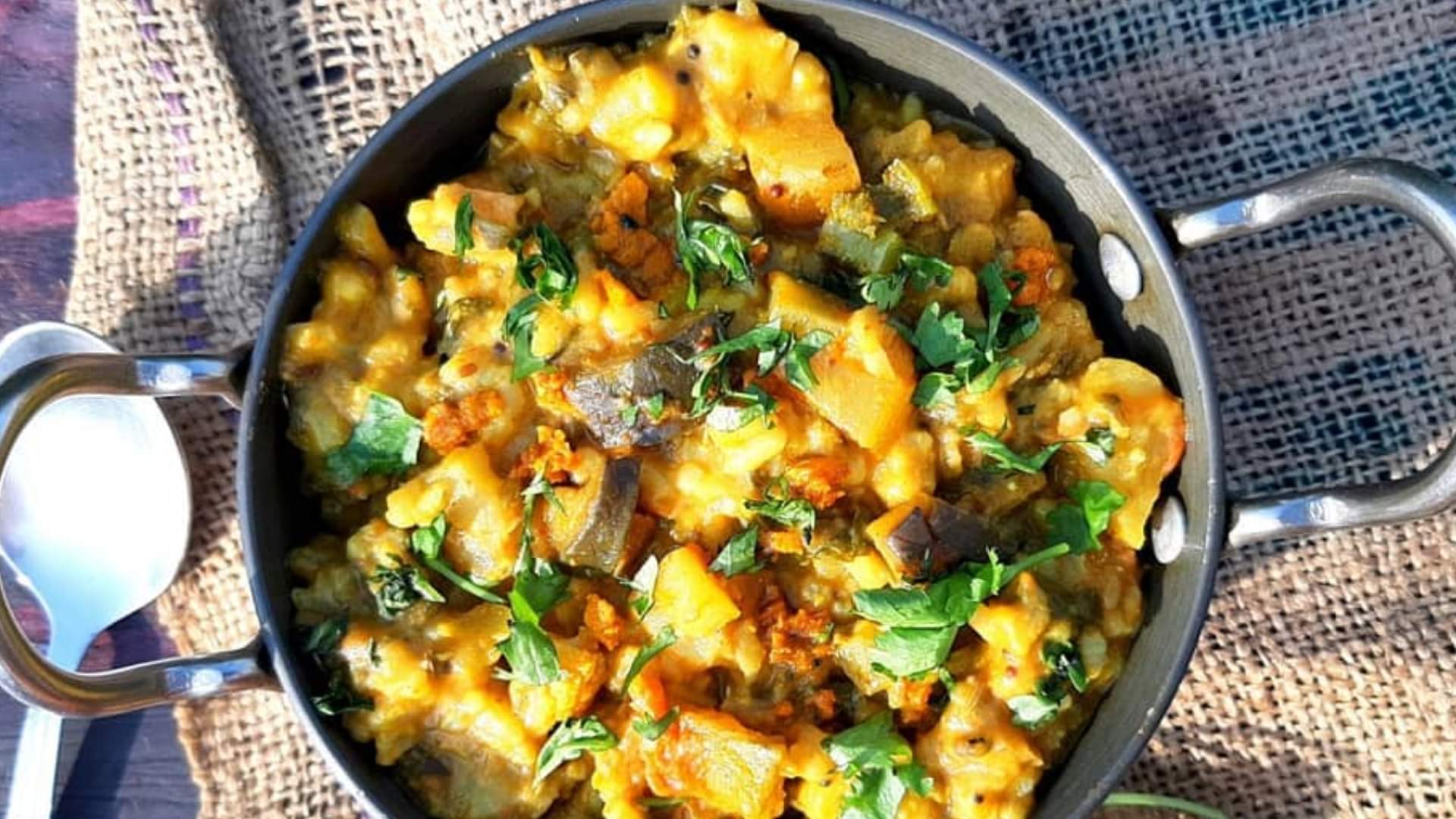 Annakut ki Sabzi: अन्नकूट में भूल से भी न डालें ये सब्जियां... जानें इसे बनाने की सही विधि Govardhan Puja Special Annakut ki Sabzi recipe Check What vegetables to add and right Way to Prepare It