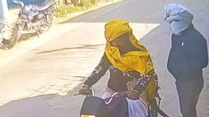 चोहला साहिब में फायरिंग: ब्लाक कांग्रेस अध्यक्ष पर बाइक सवारों ने दागी गोलियां, मांगी गई थी रंगदारी Firing in Chohla Sahib Bike riders fired bullets at Block Congress President