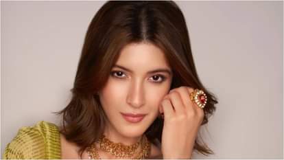 'जहान मुझे जो गिफ्ट देता है, वो पहले से मेरा ही होता है...बस यही है हमारा भाई दूज', बोलीं अभिनेत्री शनाया कपूर Bhai Dooj Special: Shanaya Kapoor Exclusive Interview actress talks about her bonding with brother Jahaan