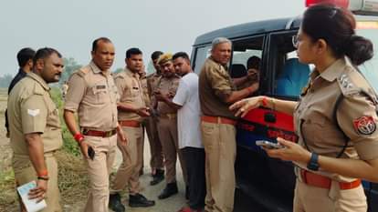 UP: हिस्ट्रीशीटर की गोली मारकर हत्या, पुलिस ने इलाज के बहाने शव लिया कब्जे में; पिता बोले- फर्जी केस लाद दिए History-sheeter shot dead police confiscate body on pretext of treatment father alleges false case imposed
