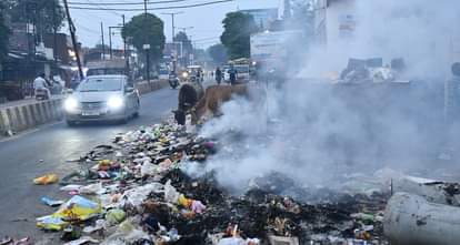 Kanpur: पटाखों से 10 गुना बढ़ा प्रदूषण, दमा और हार्ट अटैक के मरीजों की बढ़ी संख्या, विशेषज्ञों ने कही ये बात Kanpur Firecrackers have increased pollution 10 fold increasing the number of asthma and heart attack patients