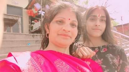 Aligarh News: बरला में बुखार का प्रकोप, मां-बेटी सहित तीन महिलाओं की आठ घंटे के अंतराल में मौत Three women, including a mother and daughter, died of fever in Barla.