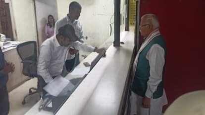 Rohtak: केंद्रीय मंत्री मनोहर लाल की जमीन की रजिस्ट्री, छोटे भाई चरणजीत की पत्नी के नाम करवाई Union Minister Manohar Lal's land in Rohtak is registered in the name of his younger brother Charanjit's wife.