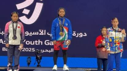 Youth Asian Games: भारोत्तोलक प्रीतिस्मिता ने बनाया विश्व रिकॉर्ड, युवा एशियाई खेलों में जीता स्वर्ण पदक Weightlifter Priteesmita Bhoi broke the world youth record clinching gold in Youth Asian Games