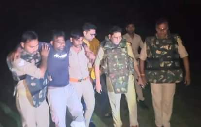 UP: पुलिस के लिए सिरदर्द बन गया था आशू, नहर के पुल पर हुई मुठभेड़; पैर में गोली लगते ही गिर पड़ा Mainpuri Encounter: One Criminal Injured, Another Escapes