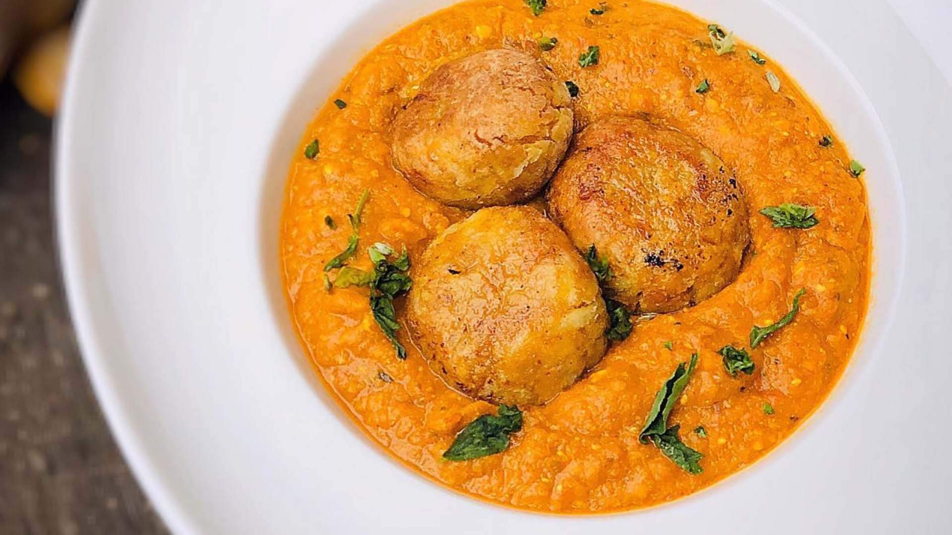 Lauki Kofta Recipe: कोफ्ते हो जाते हैं टाइट तो बनाते समय ये बातें ध्यान रखें, भूल जाएंगे रेस्टोरेंट का स्वाद Lauki Kofta Recipe in Hindi Lauki Kofta Kaise Banaye