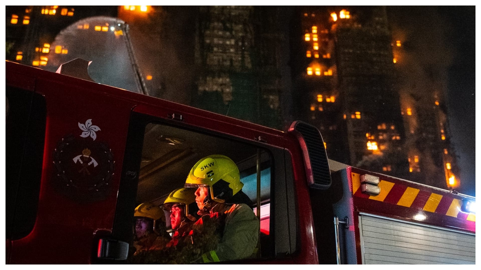 Hong Kong Fire: हांगकांग अग्निकांड में अब तक 55 की मौत, 279 लोग लापता; देखिए हादसे की डराने वाली तस्वीरें hong kong fire death toll hundreds of missing reason incident shocking photos images