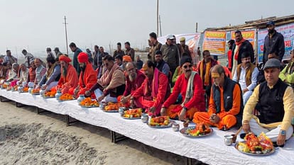 Magh Mela Prayagraj : खाक चौक की परंपरा और मर्यादा पर फिर खींचतान, भूमि पूजन के साथ विवाद अस्थायी रूप से शांत tradition and decorum of Khak Chowk are once again in turmoil, with the groundbreaking ceremony temporarily