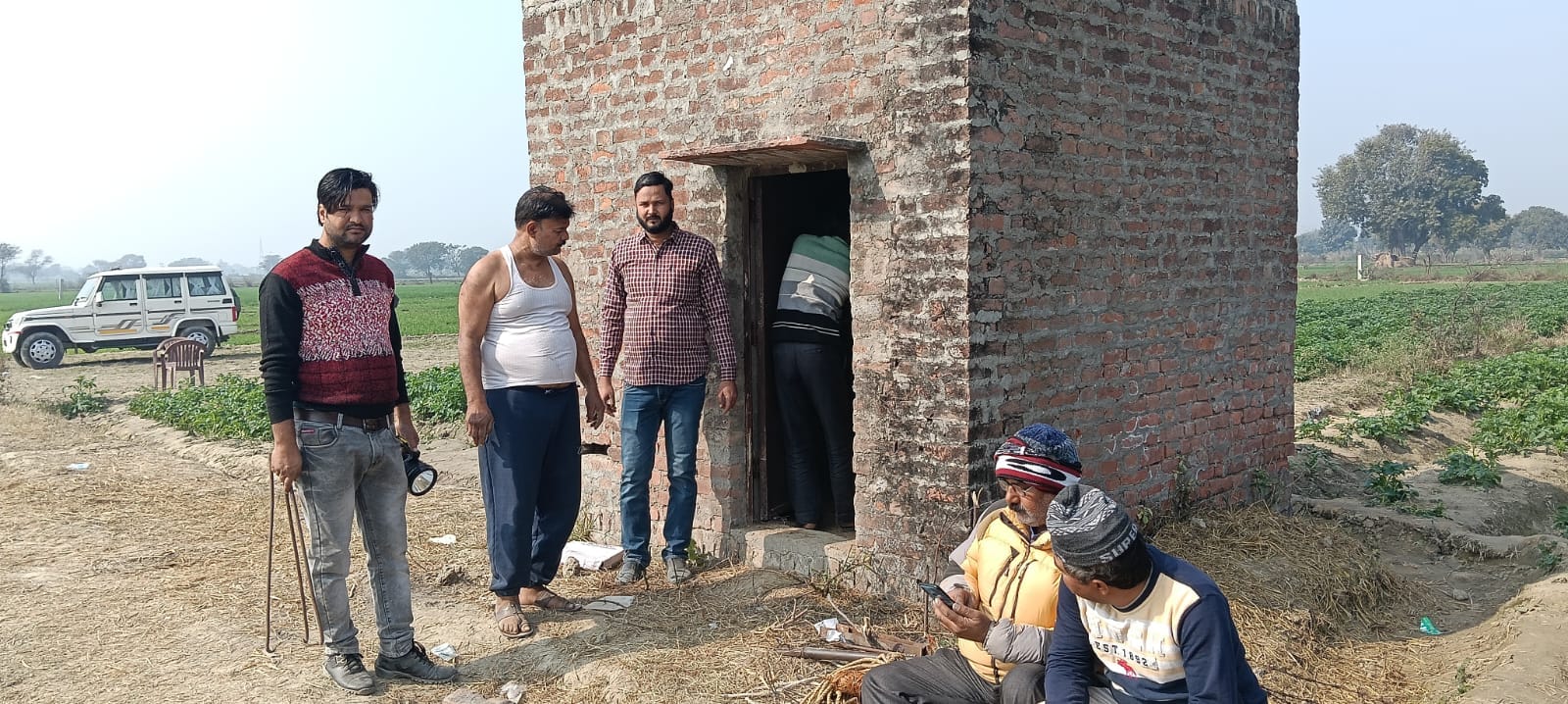 एक और पति का कत्ल: प्रेमी संग पत्नी ने रची साजिश, शराब पिलाई... मफलर से घोंटा गला; सिर काटकर बोरवेल में फेंका wife along with lover murdered husband beheaded him threw his head into borewell In Firozabad