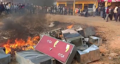 आयुष हत्याकांड: अर्थी उठी तो बिलख पड़ा हर कोई, मां बोली- मेरे लाल ने किसी का क्या बिगाड़ा था...जो उसे मार डाला Chitrakoot Ayush murder case mother said What harm did my son do to anyone that they killed him