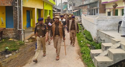 आयुष हत्याकांड: अर्थी उठी तो बिलख पड़ा हर कोई, मां बोली- मेरे लाल ने किसी का क्या बिगाड़ा था...जो उसे मार डाला Chitrakoot Ayush murder case mother said What harm did my son do to anyone that they killed him