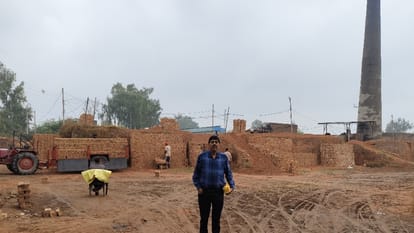 पश्चिम एशिया में युद्ध: पंजाब में 100 ईंट भट्ठे बंद, कीमतों में उछाल; कोयले के दाम 10 हजार प्रति टन बढ़े War in West Asia 100 Brick Kilns Shut Down in Punjab Coal Prices Rise