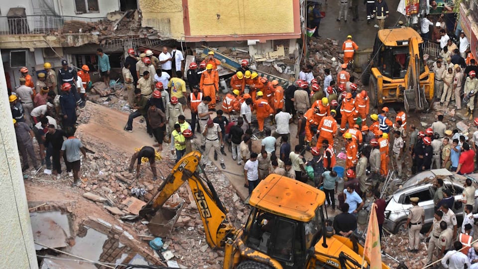 Delhi building tragedy reality narrow lanes, dilapidated buildings three children to a room ₹15,000 per bed
