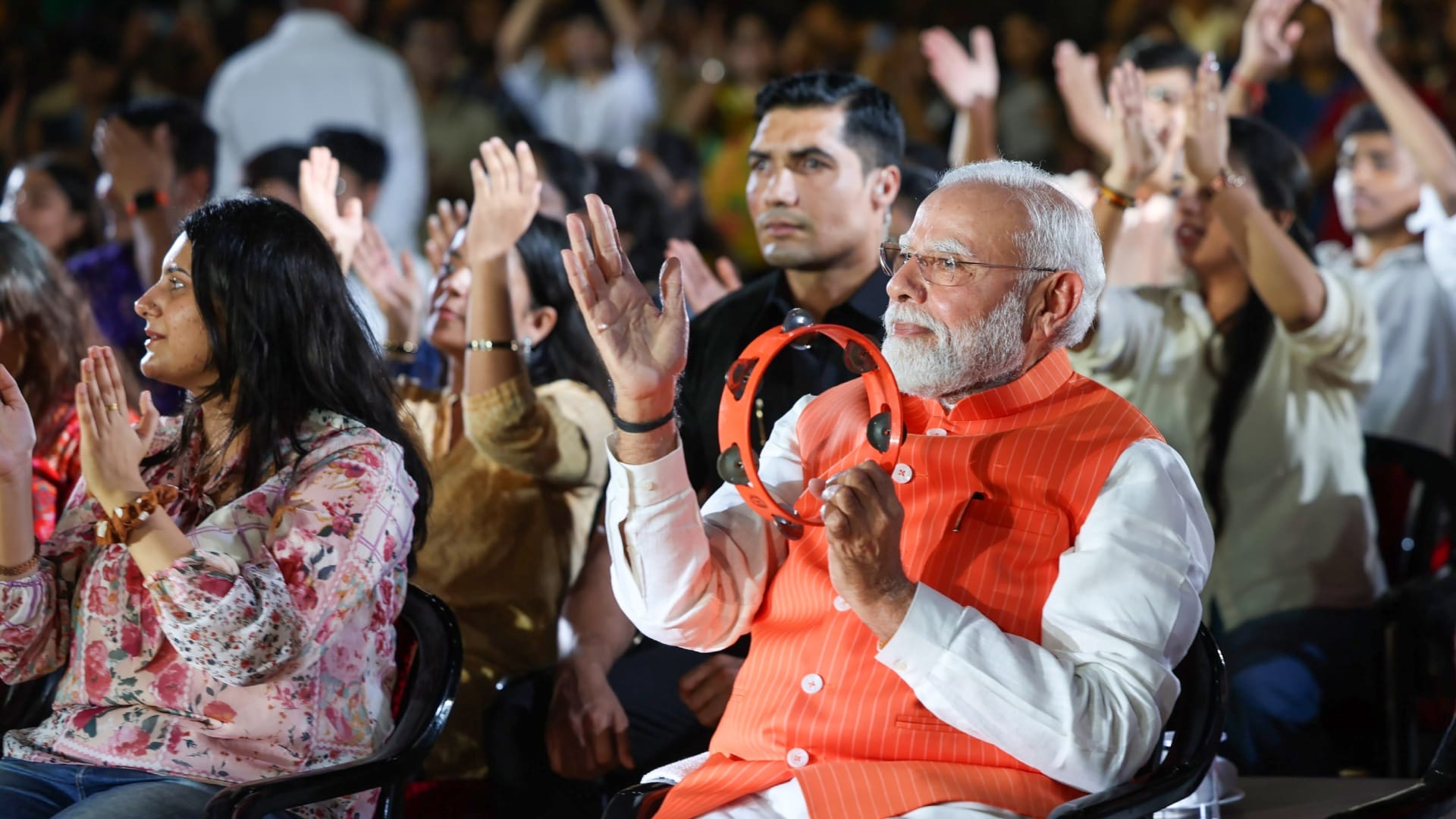 PM Modi Attends Bhajan Clubbing in Delhi on Pandit Deendayal Upadhyaya Birth Anniversary