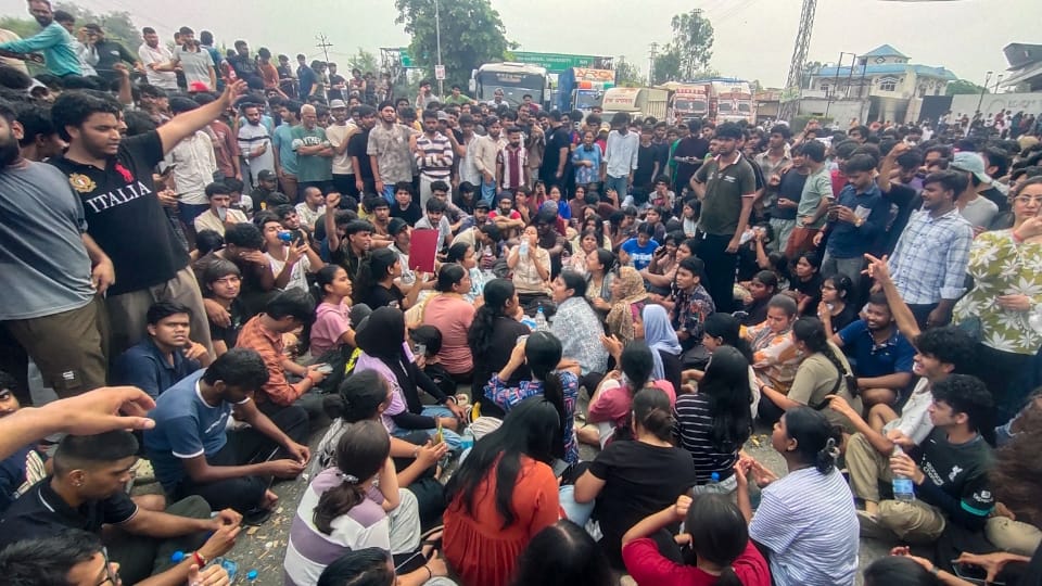 LPU Violence Student Claims Outsiders Entered Girls Hostel With Knives Amid Campus Chaos