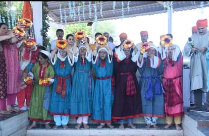 Jammu : 62 प्रतिशत कश्मीरी पंडित चाहते हैं घर वापसी, लेकिन सबसे बड़ा कारण है सुरक्षा को लेकर चिंता 62 percent Kashmiri Pandits want to return home, security is the main concern