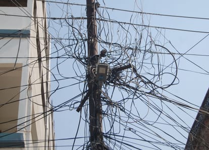 The electricity company issued an advisory before the rain