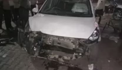 Ujjain News: पेड़ के नीचे बैठे बुजुर्ग की कार से कुचलकर मौत, पहिए में फंस गया था व्यक्ति, चालक फरार Ujjain News elderly man sitting under tree died after being crushed by car