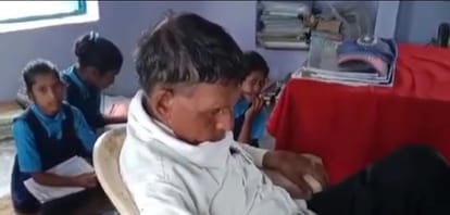 Drunken teacher suspended, used to reach school drunk