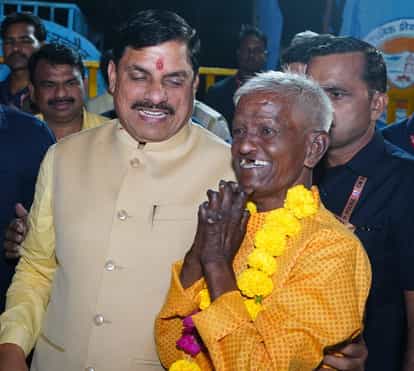 This is how our Chief Minister is...know with whom we shared the happiness of Diwali.