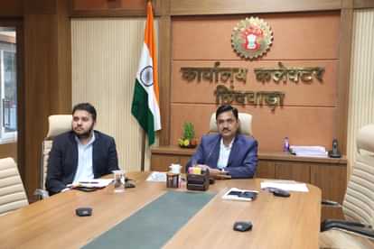 Chhindwara News: अब बिना हेलमेट बाइक चालकों को नहीं मिलेगा पेट्रोल, ई-रिक्शा ऑटो पर नंबरिंग भी होगी अनिवार्य Chhindwara News: Now bike riders will not get petrol without helmet