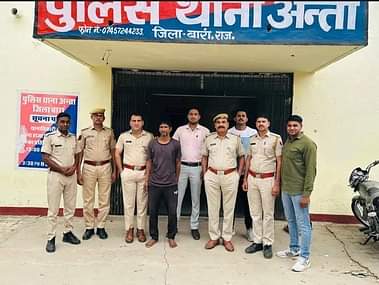 Baran News: मंदिर में चोरी कर जा रहे चोर को बदमाशों ने लूटा, वापस लौटकर दानपात्र से फिर चुराए रुपये, अब धराया The thief who escaped after stealing cash from the temple was robbed