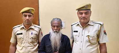 Ajmer News: शहर में अवैध घुसपैठियों के खिलाफ चल रहे अभियान में अवैध बांग्लादेशी नागरिक दस्तयाब, अब तक 26 पकड़े Ajmer News: Crackdown Against Illegal Immigrants in Ajmer, 26 Bangladeshi Nationals Arrested So Far