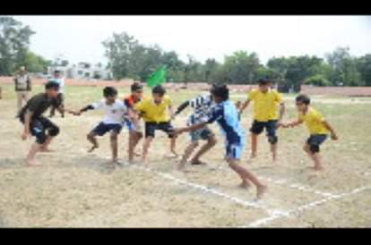 Kathua News: अंतर जोन खेल प्रतियोगिता का आगाज, खिलाड़ियों ने दिखाया दम Inter-zone sports competition begins, players show their mettle