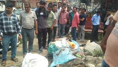 Bilaspur News: प्रवासी महिलाओं ने निर्माण स्थल से किया चोरी का प्रयास, लोगों ने पकड़ा Migrant women tried to steal from a construction site, people caught them